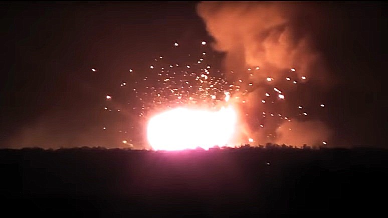 1+1: пожар на украинском складе уничтожил больше арсенала, чем 3 года войны