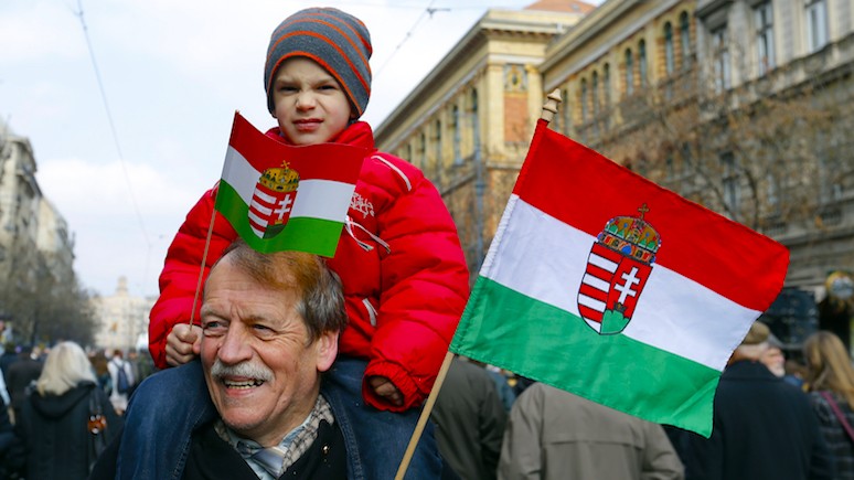 Глава МИД Венгрии: при украинских законах жить тяжелее, чем при советской власти