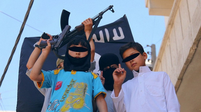 «Львята халифата»: беглый полевой командир рассказал о детях-солдатах ИГИЛ