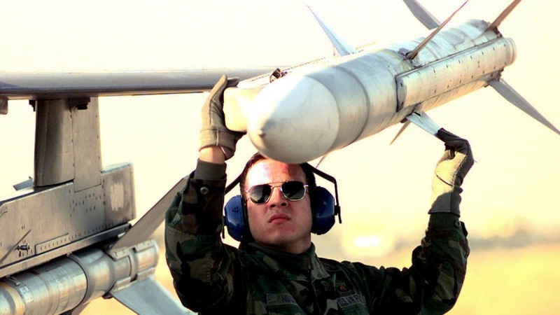 США создают новую ракету класса «воздух-воздух», чтобы удержать превосходство в небе