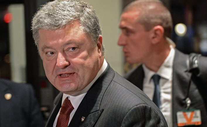 Эксперт призывает ЕС пригрозить Украине с помощью денег