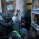 УП: попытку сторонников Саакашвили штурмовать Октябрьский дворец осудили послы Канады и Великобритании