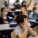 Le Figaro: рекорд с весны — в школах Франции закрыто более 14 тысяч классов